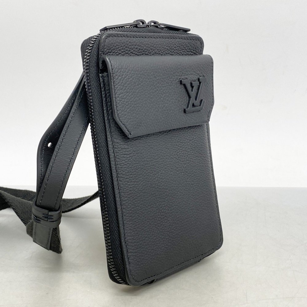 Louis Vuitton Aerogram Shoulder Bag with Phone Pouch M57089 Black Men's P1160877 - Picture 2 of 10